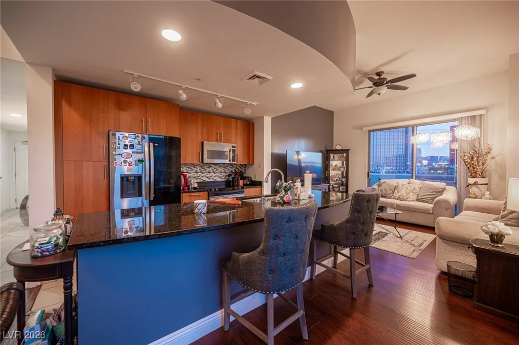 200 Sahara, Las Vegas, NV 89102