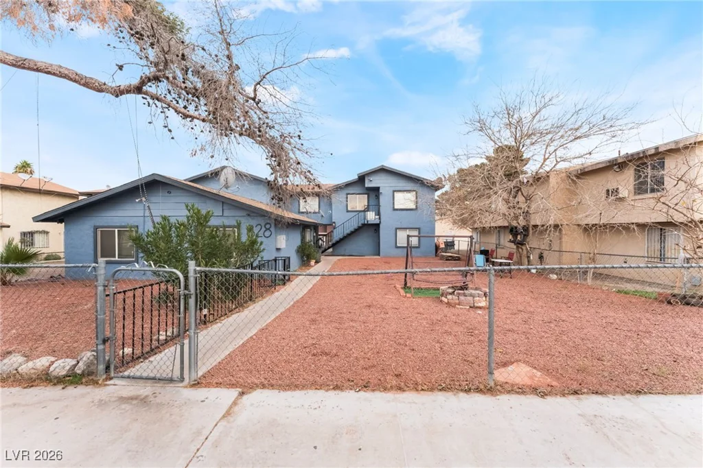 828 Sagman, Las Vegas, NV 89101