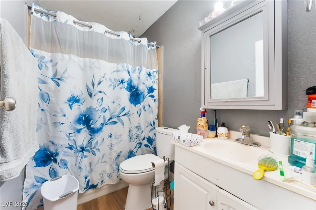 828 Sagman, Las Vegas, NV 89101