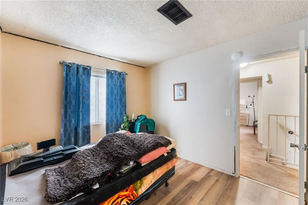 828 Sagman, Las Vegas, NV 89101