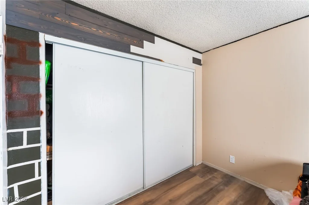 828 Sagman, Las Vegas, NV 89101