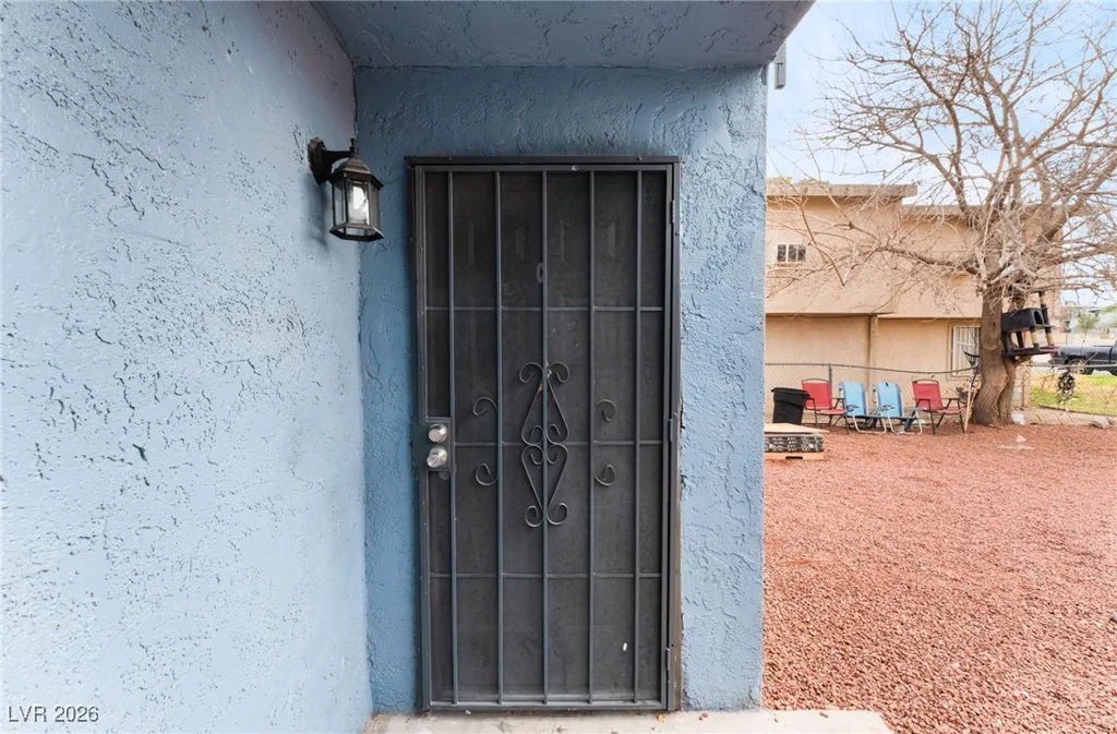 828 Sagman, Las Vegas, NV 89101