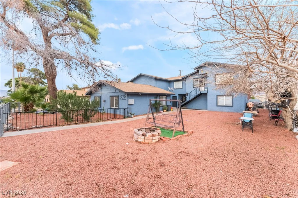 828 Sagman, Las Vegas, NV 89101