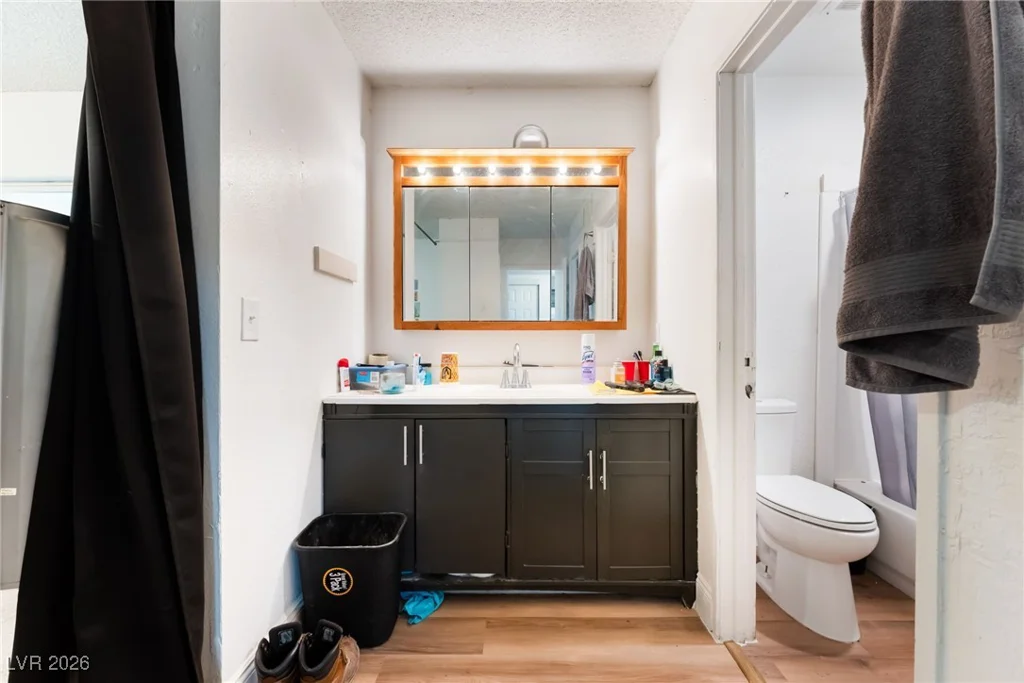 828 Sagman, Las Vegas, NV 89101