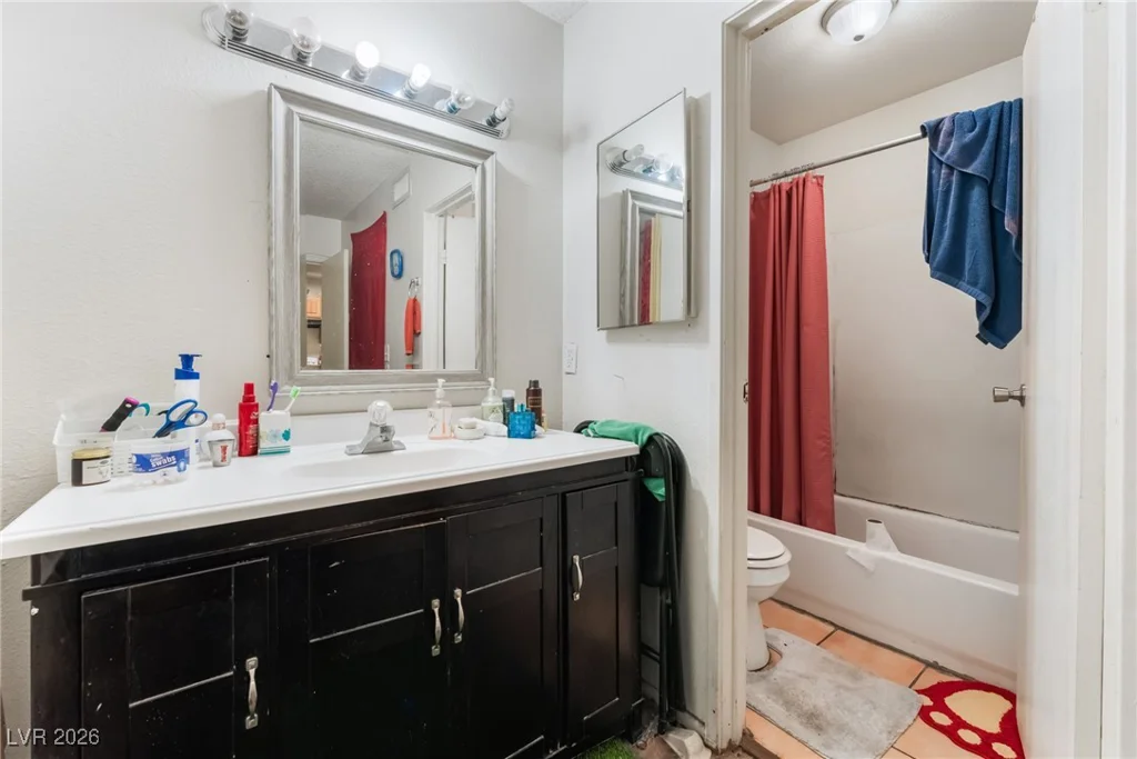828 Sagman, Las Vegas, NV 89101