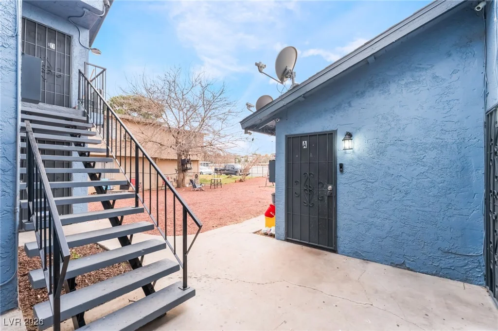 828 Sagman, Las Vegas, NV 89101