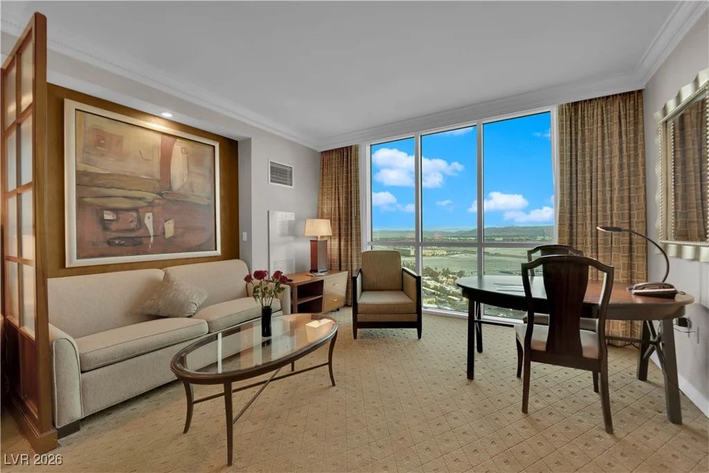 135 Harmon, Las Vegas, NV 89109