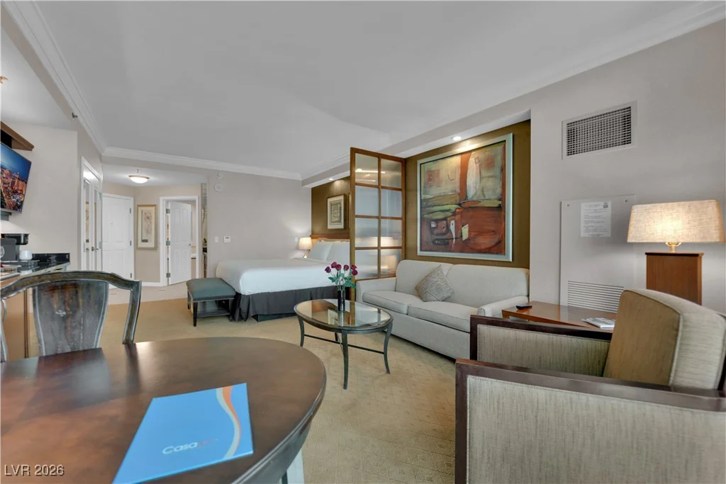 135 Harmon, Las Vegas, NV 89109