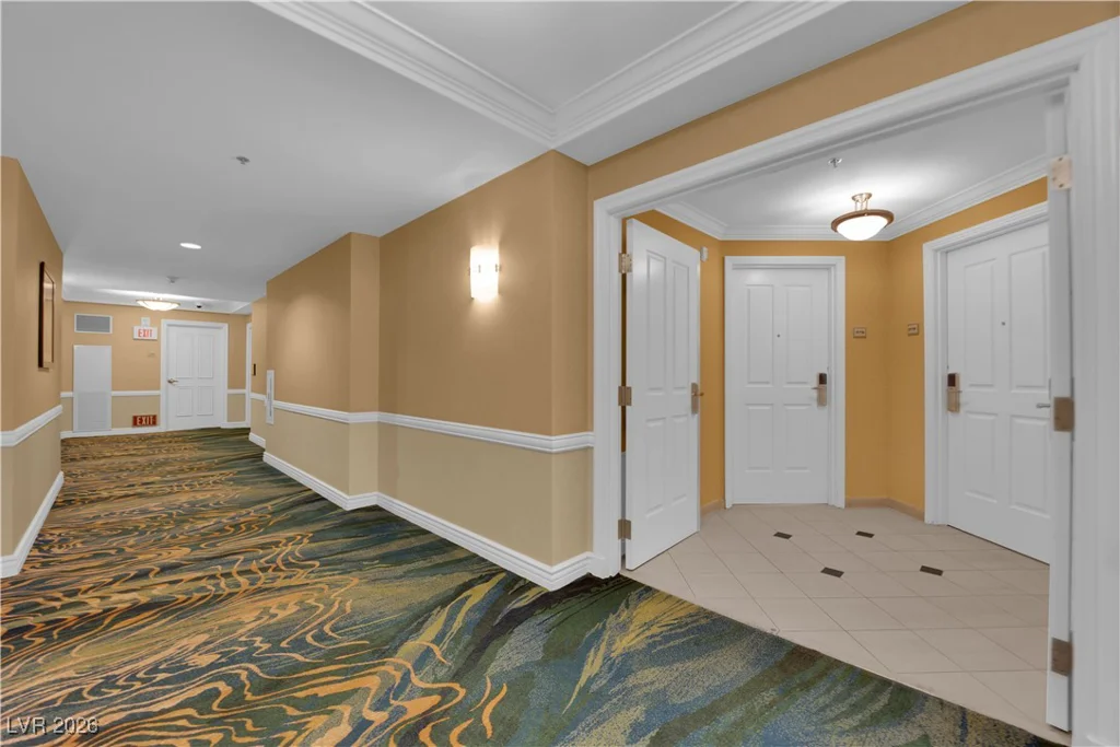 135 Harmon, Las Vegas, NV 89109