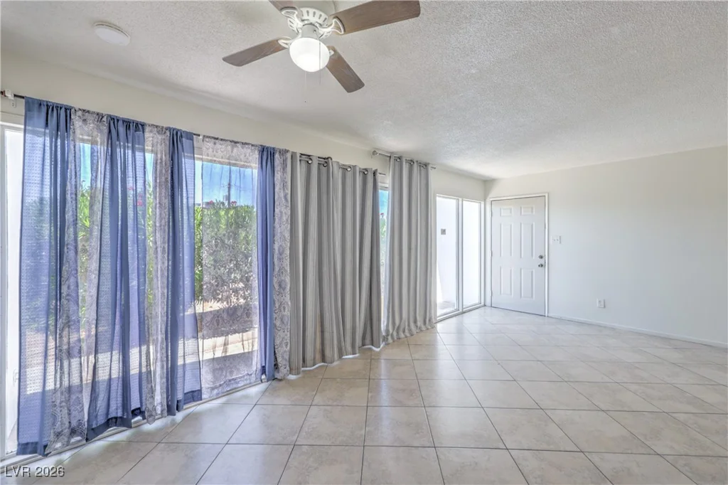 1444 Silver Mesa, Las Vegas, NV 89169