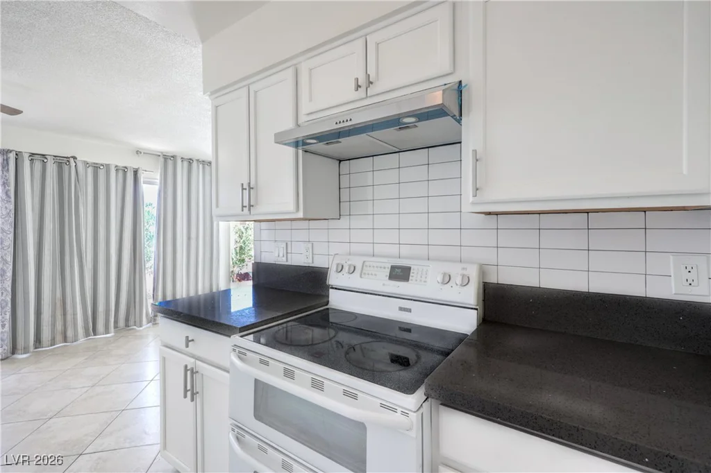 1444 Silver Mesa, Las Vegas, NV 89169