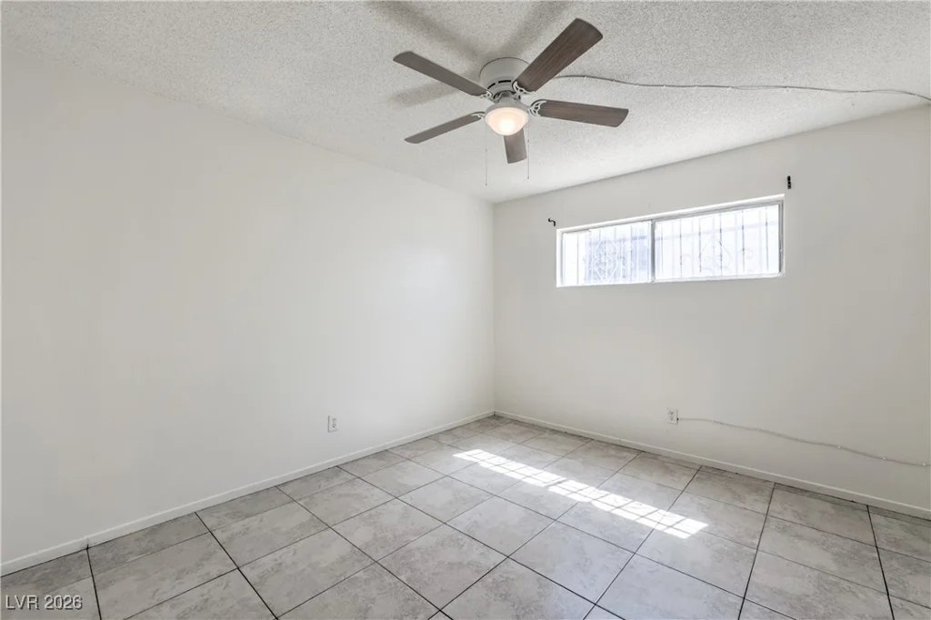1444 Silver Mesa, Las Vegas, NV 89169