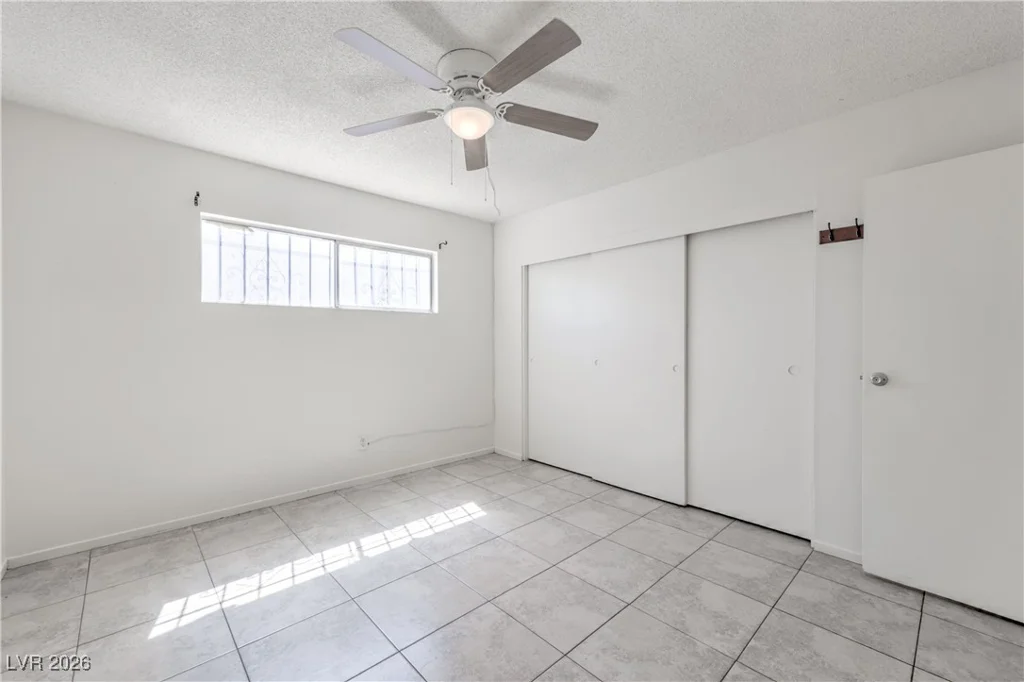 1444 Silver Mesa, Las Vegas, NV 89169