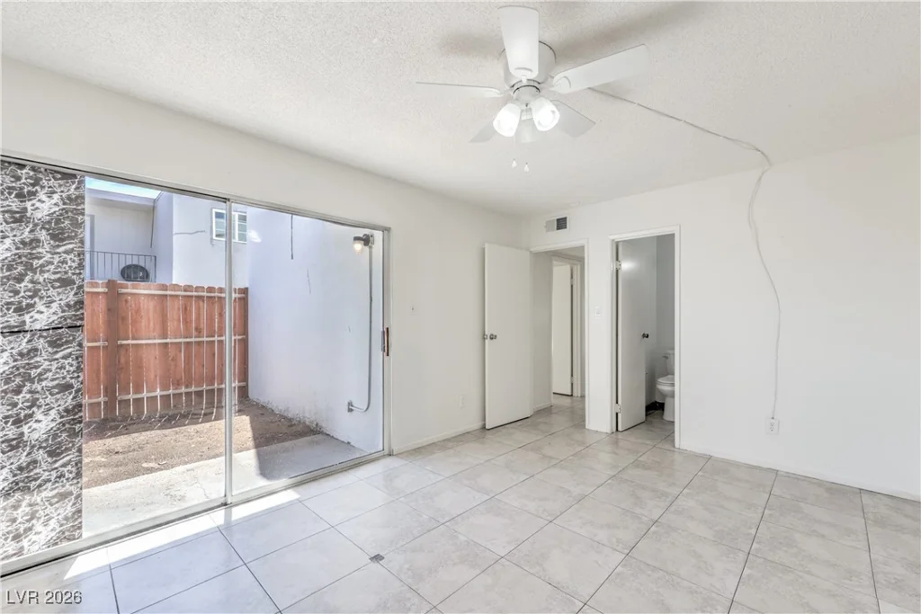 1444 Silver Mesa, Las Vegas, NV 89169