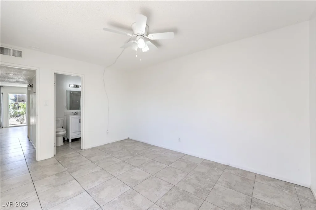 1444 Silver Mesa, Las Vegas, NV 89169