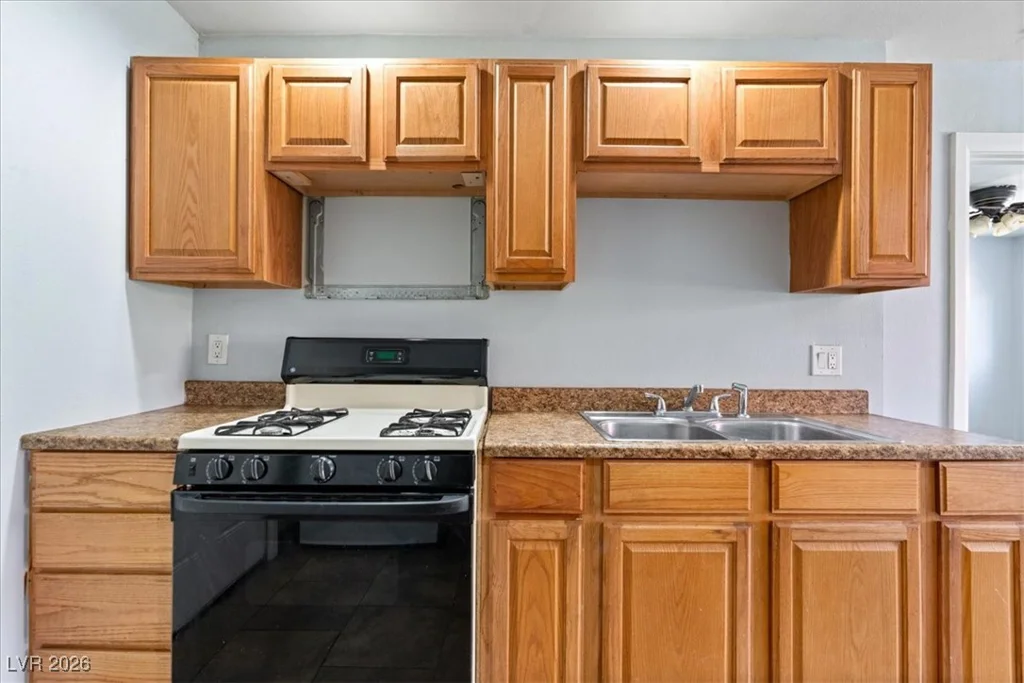 4000 Visby, Las Vegas, NV 89119