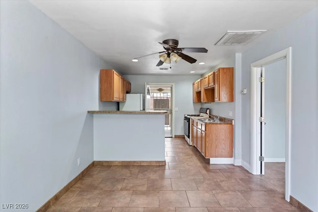 4000 Visby, Las Vegas, NV 89119