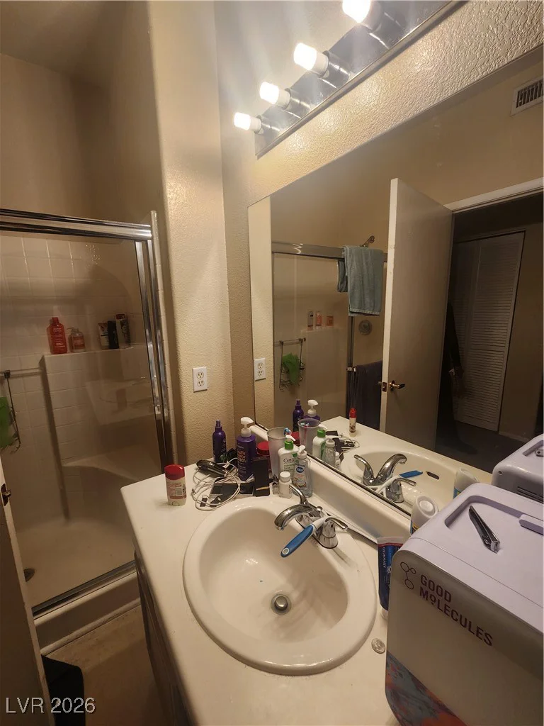10245 Maryland, Las Vegas, NV 89183