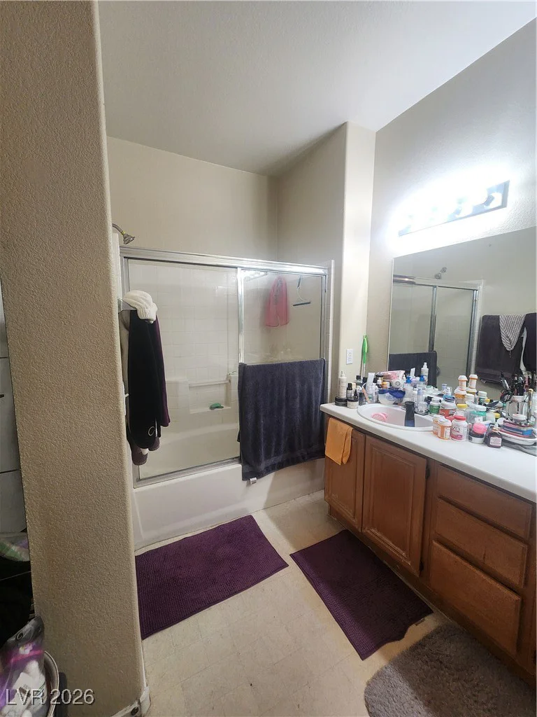 10245 Maryland, Las Vegas, NV 89183