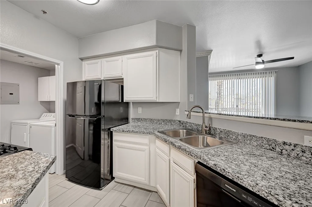 7189 Durango, Las Vegas, NV 89113