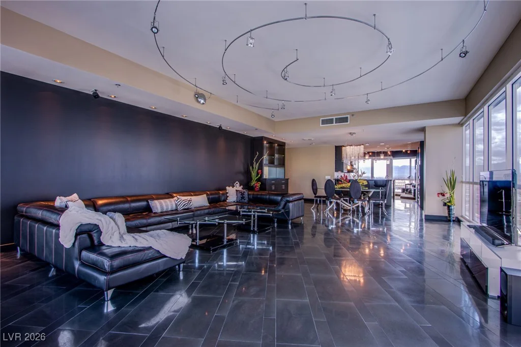 4525 Dean Martin, Las Vegas, NV 89103