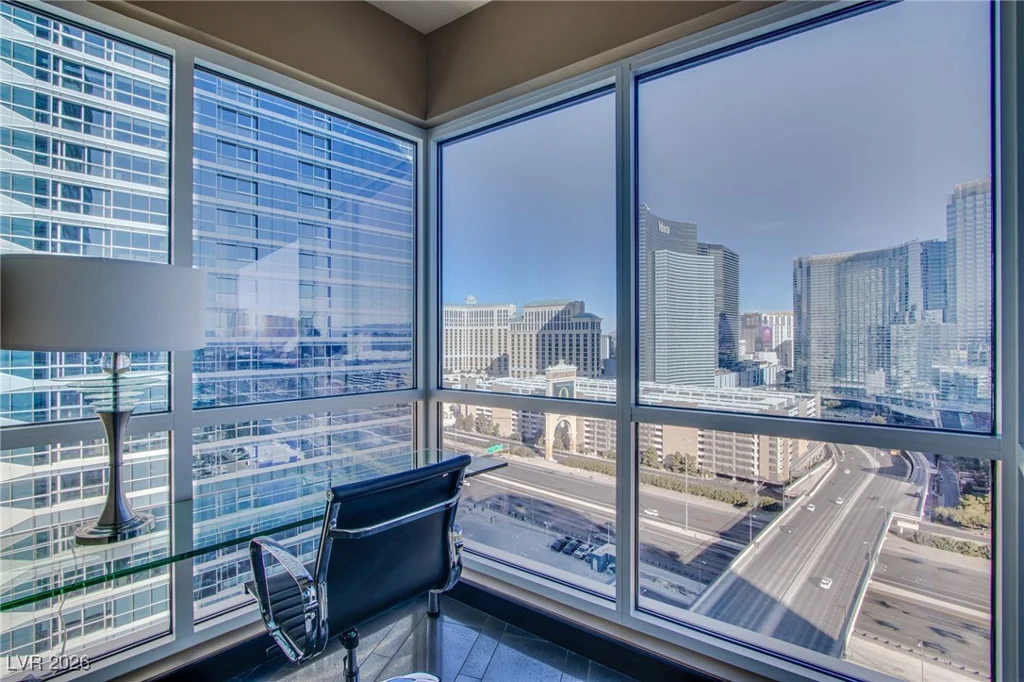 4525 Dean Martin, Las Vegas, NV 89103