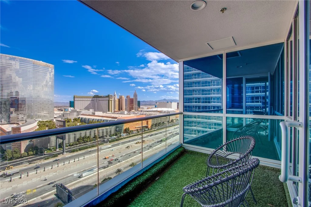 4525 Dean Martin, Las Vegas, NV 89103
