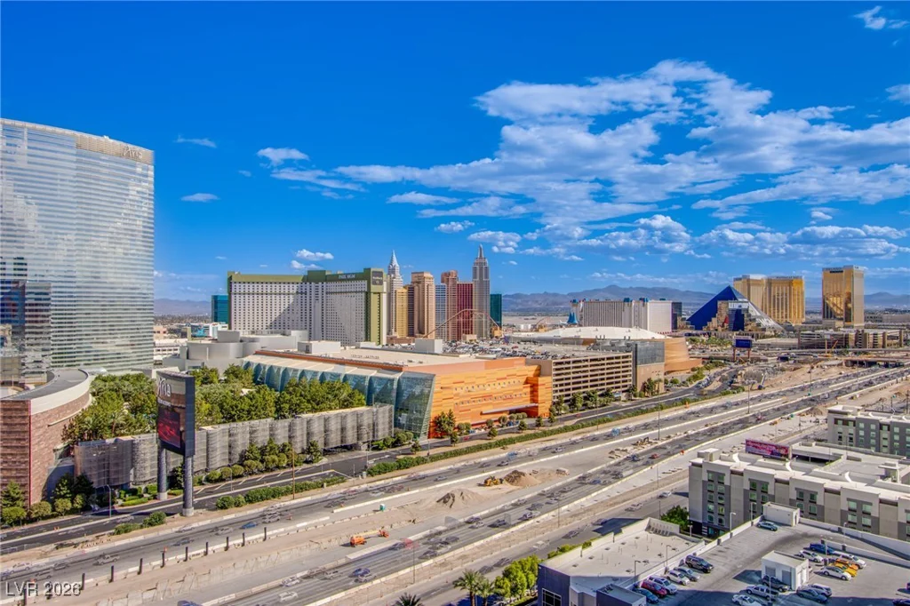 4525 Dean Martin, Las Vegas, NV 89103