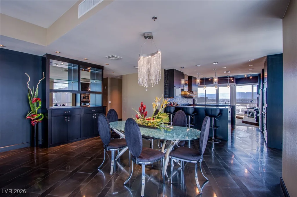 4525 Dean Martin, Las Vegas, NV 89103