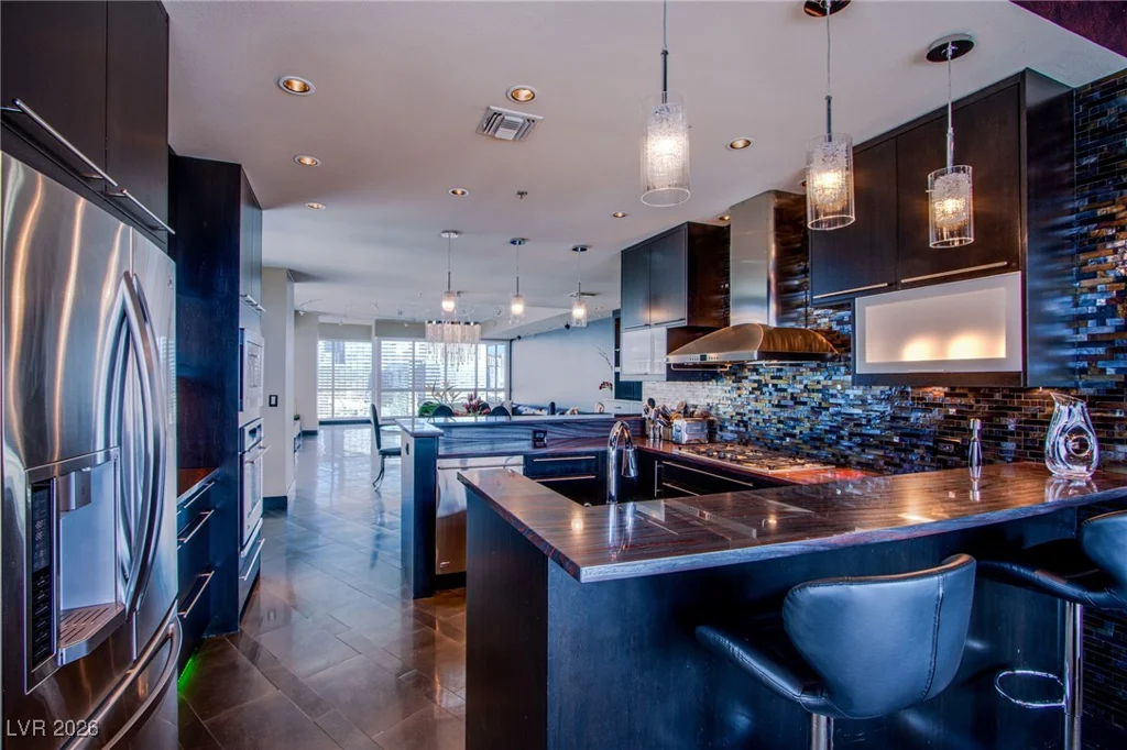 4525 Dean Martin, Las Vegas, NV 89103