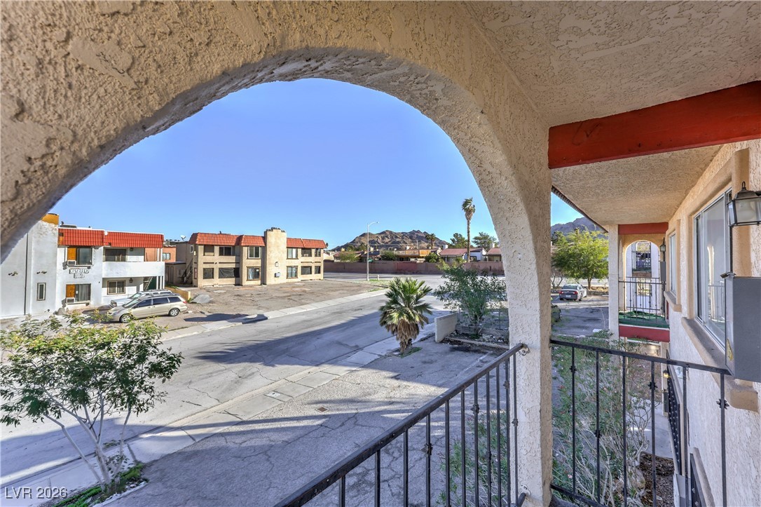 6979 Issac, Las Vegas, NV 89156