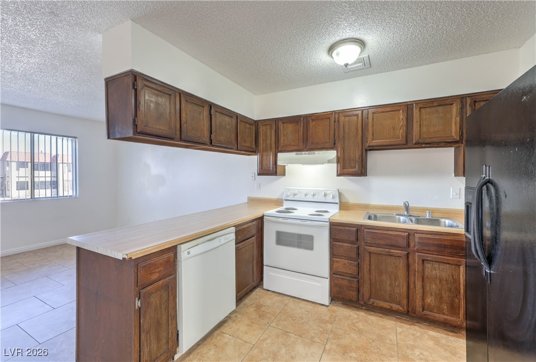 6979 Issac, Las Vegas, NV 89156