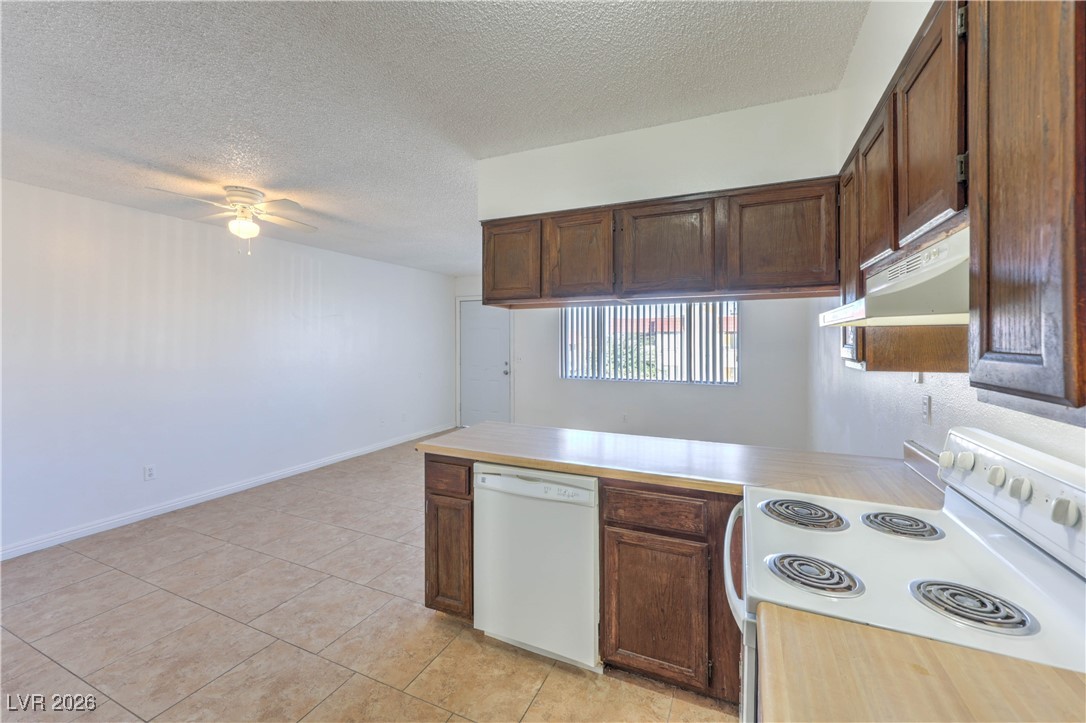 6979 Issac, Las Vegas, NV 89156