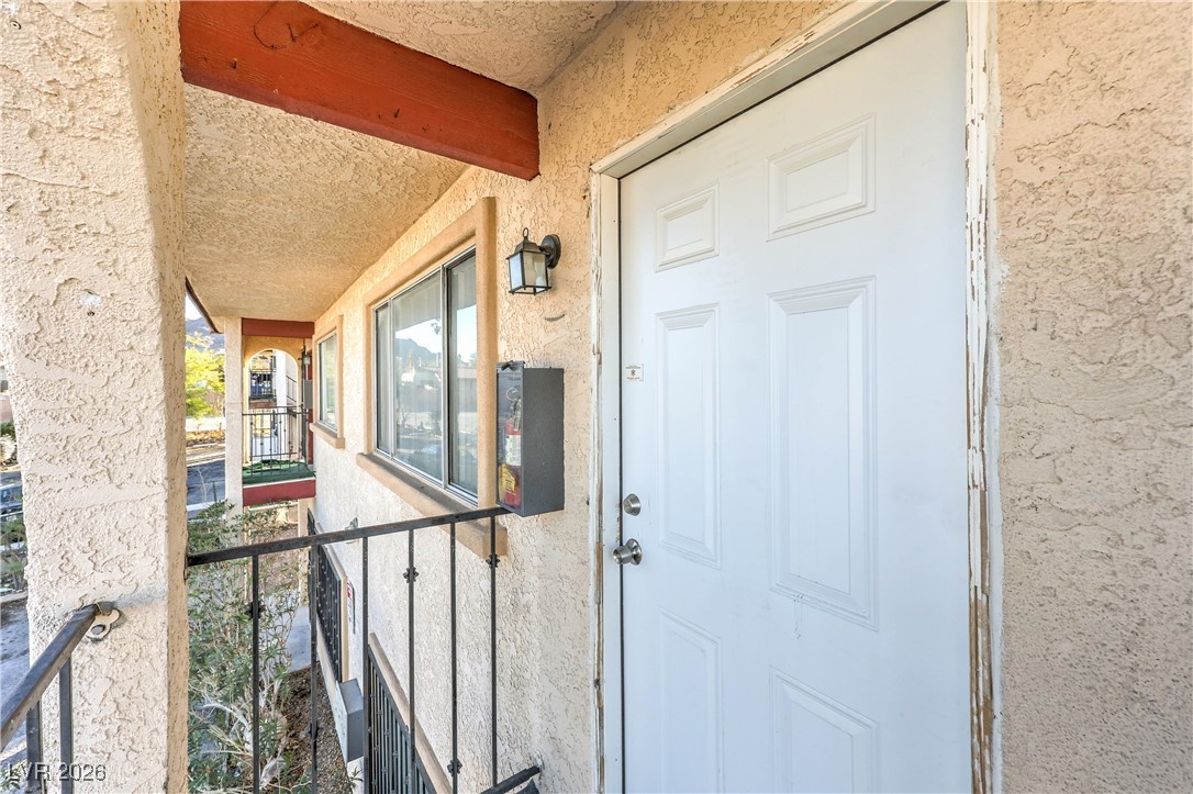 6979 Issac, Las Vegas, NV 89156