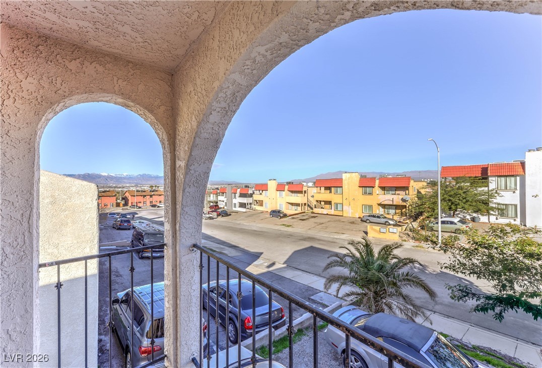 6979 Issac, Las Vegas, NV 89156