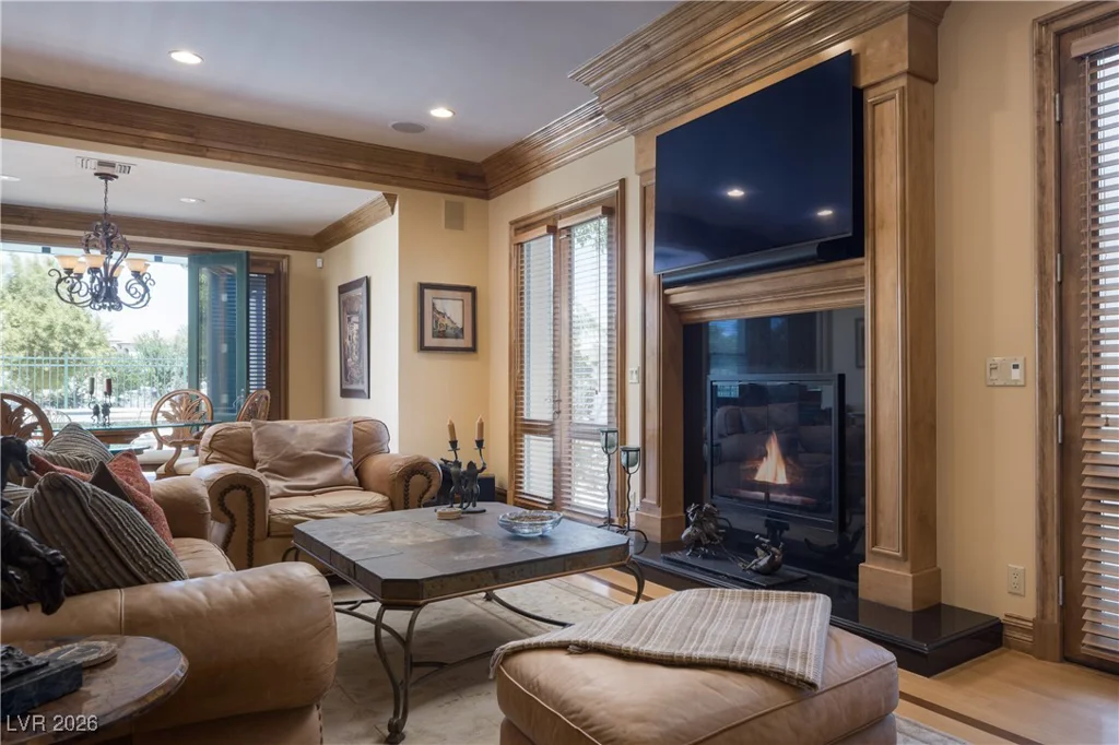 1413 Iron Hills, Las Vegas, NV 89134