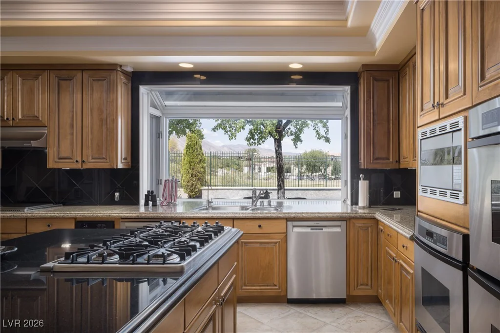 1413 Iron Hills, Las Vegas, NV 89134