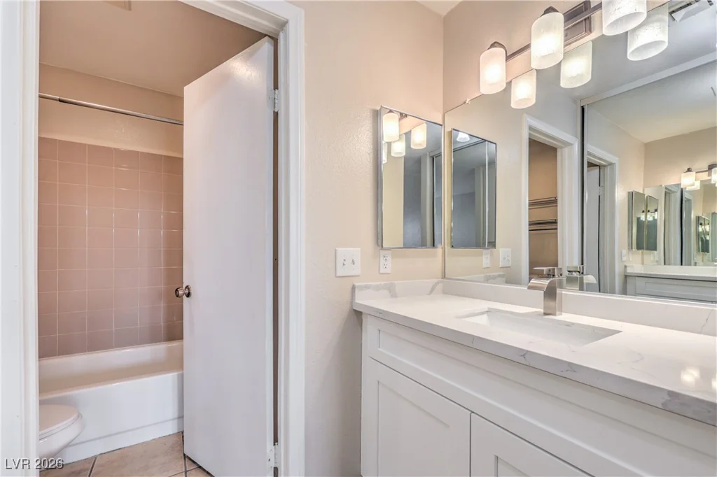 4860 Nara Vista, Las Vegas, NV 89103