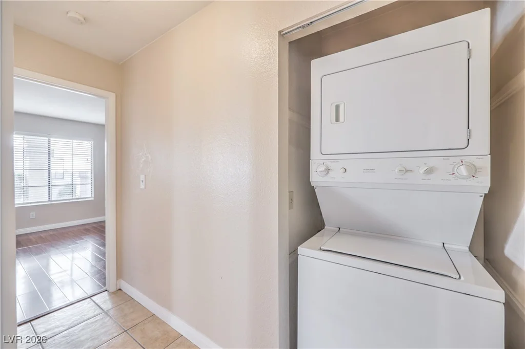 4860 Nara Vista, Las Vegas, NV 89103