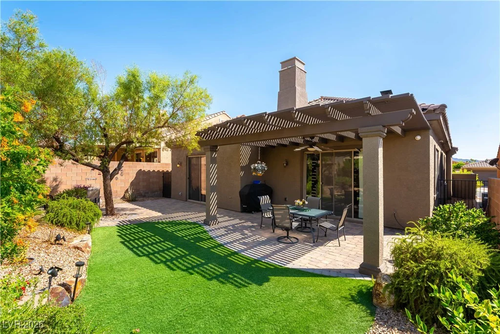 1004 Viale Placenza, Henderson, NV 89011