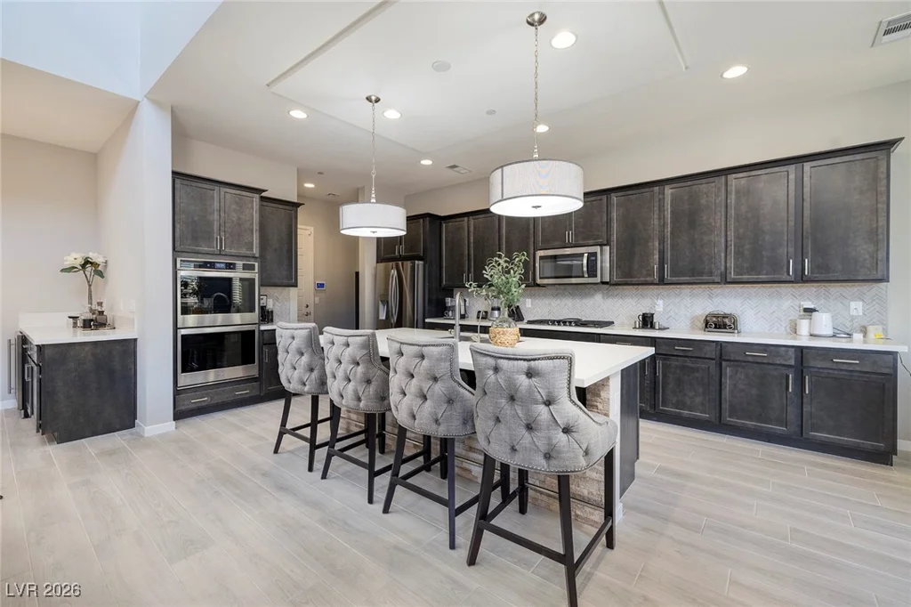 12 Hilltop Crest, Henderson, NV 89011