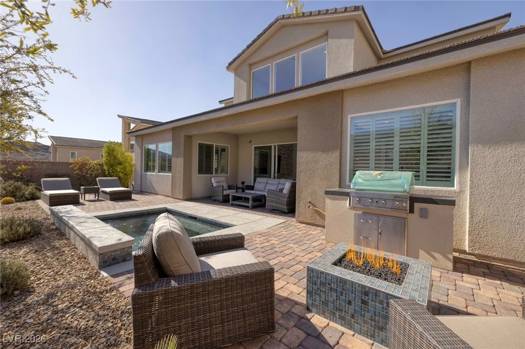 12 Hilltop Crest, Henderson, NV 89011