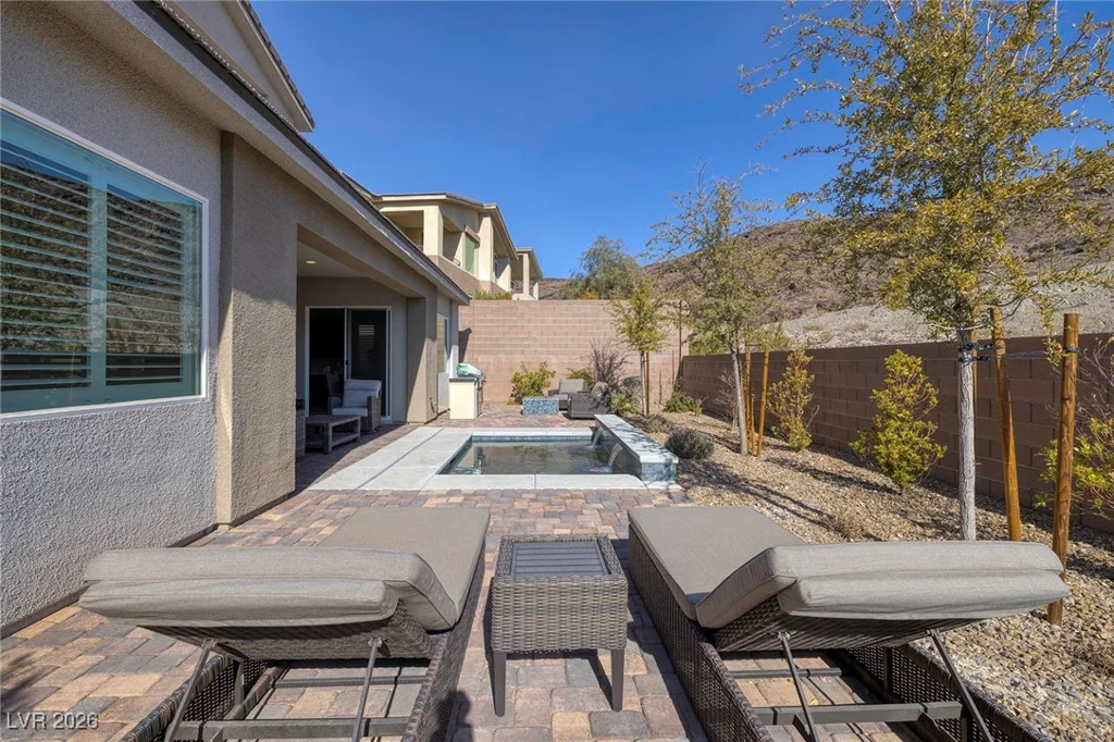 12 Hilltop Crest, Henderson, NV 89011
