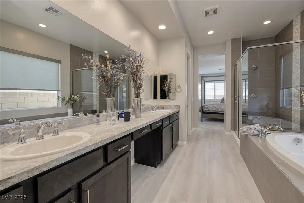 12 Hilltop Crest, Henderson, NV 89011