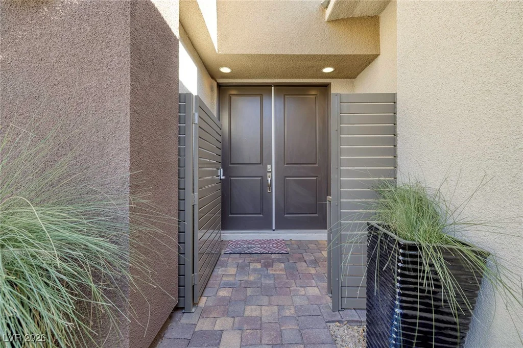 12 Hilltop Crest, Henderson, NV 89011