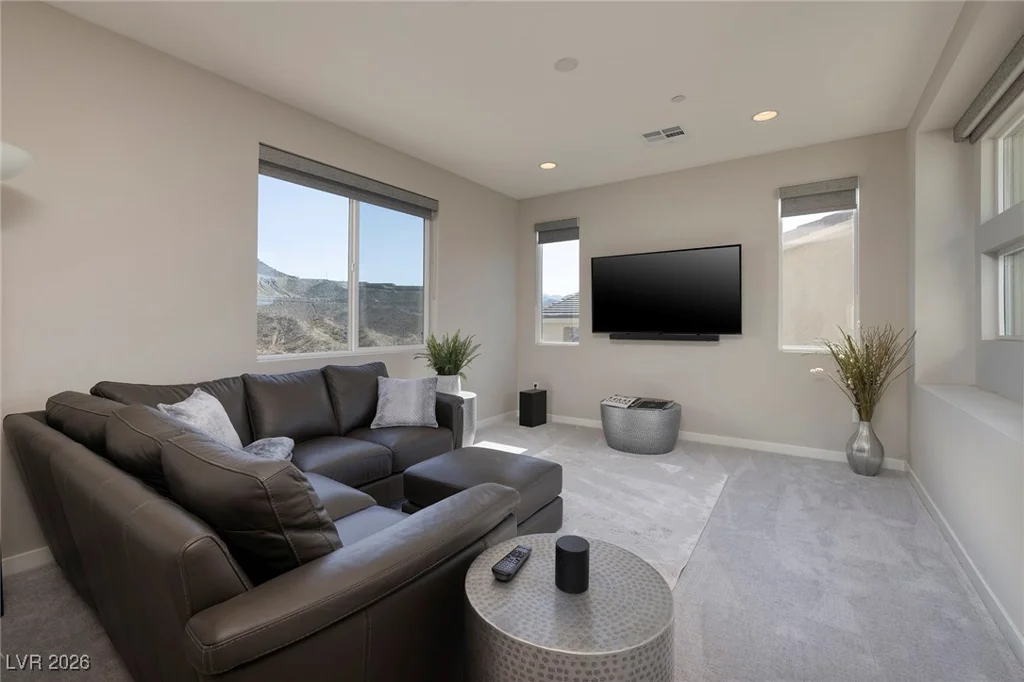12 Hilltop Crest, Henderson, NV 89011