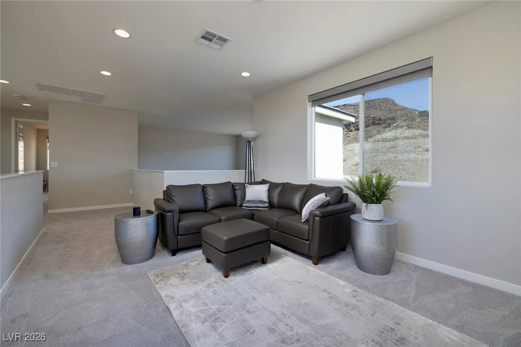 12 Hilltop Crest, Henderson, NV 89011