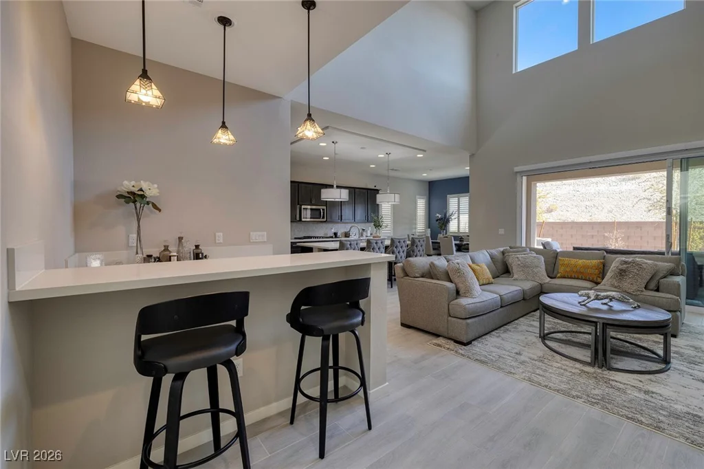 12 Hilltop Crest, Henderson, NV 89011