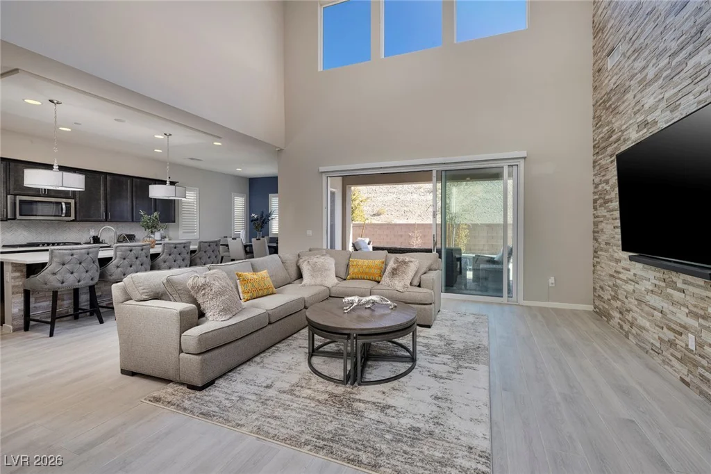 12 Hilltop Crest, Henderson, NV 89011