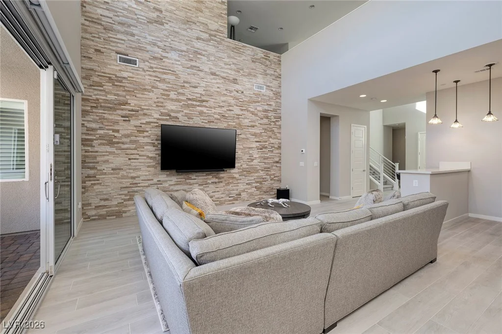12 Hilltop Crest, Henderson, NV 89011
